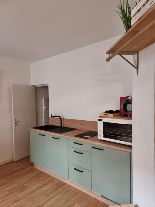 Studio L'Eden Moulins  Extérieur photo